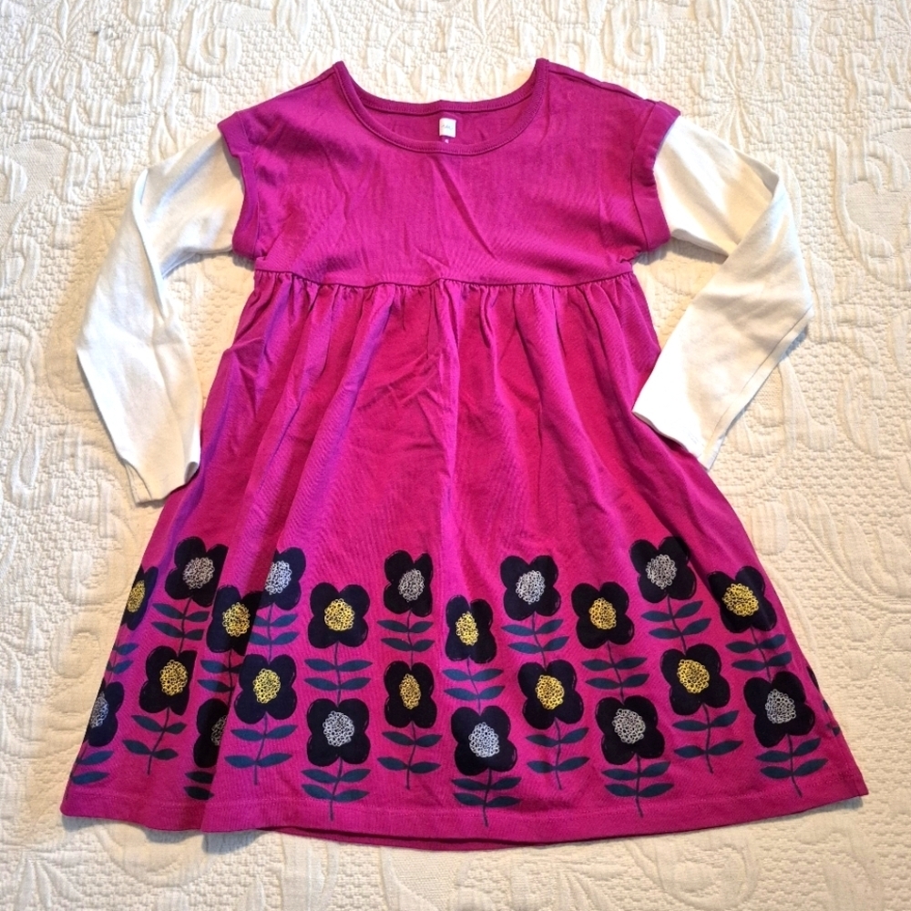 Tea Collection girls size 5 long sleeve dress mark on back of left arm storage